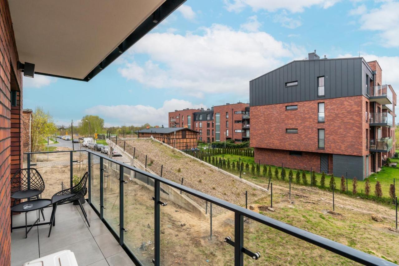 Stara Cegielnia Lake View Apartment By Renters Prestige Poznan Luaran gambar